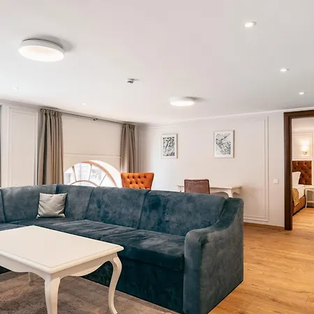 Хотел Flavia Heritage Boutique 3*