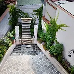 Отель Flavia Heritage Boutique