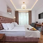 Flavia Heritage Boutique Отель