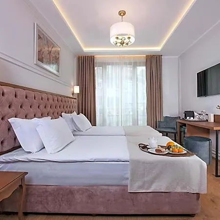 Хотел Flavia Heritage Boutique 3*